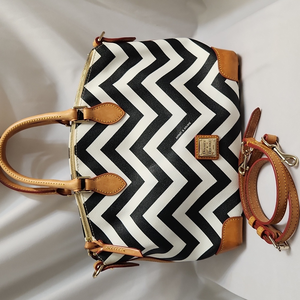 Dooney & Bourke Chevron Geena Satchel - Picture 3 of 16